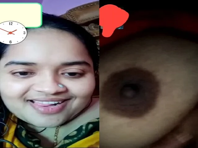 Chubby bhabhi viral big boobs showing on live cam