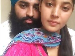 Cute bhabhi viral mms with husband