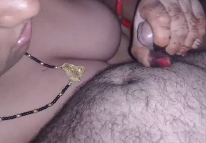 Aakesh Desi couple X blowjob