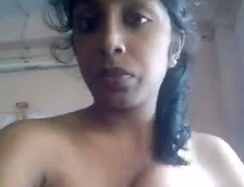 Anjusha Nude MMS selfie show