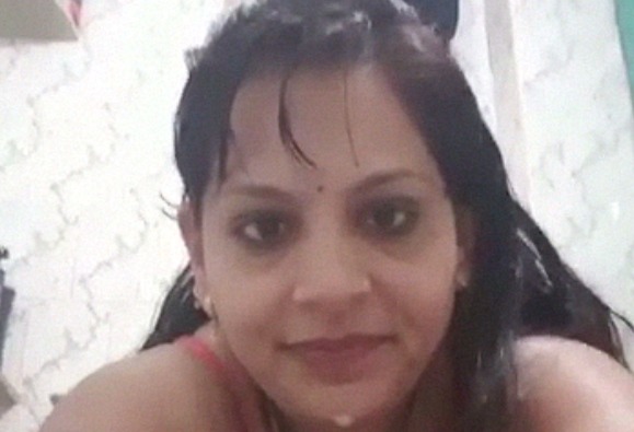 Awesome desi bhabhi Nude bathing selfie video
