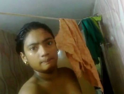 Bathroom nude selfie of desi girl
