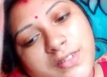 Blouse stripping desi aunty