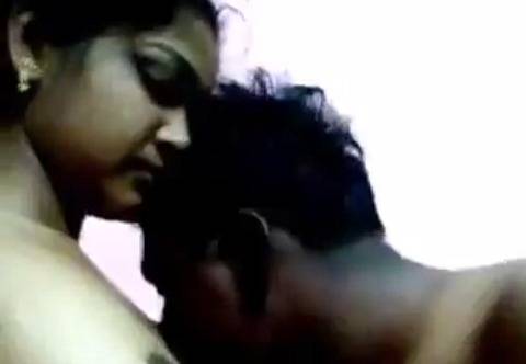 Dehati boob sucking MMS