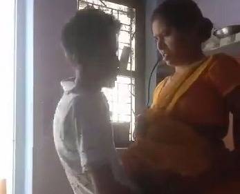 Dehati kitchen aunty fucking tragedy