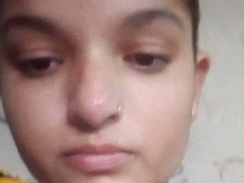 Dehati village girl nude selfie captured at home