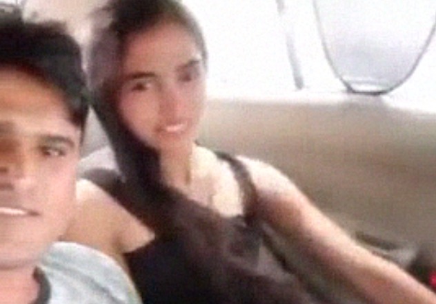 Delhi colg gal Sajeetha fucked in car