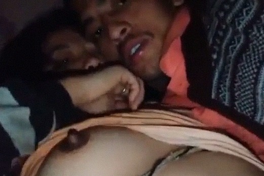 Desi Lover biting nipple Jio sex video