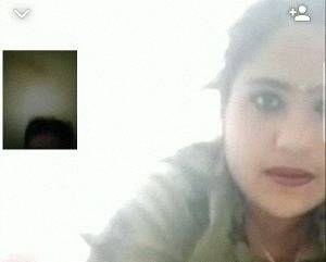 Desi bitch pussy washing video