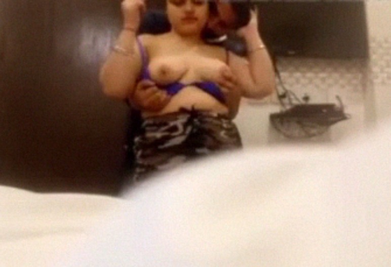 Fondling vacation trip with neighbor bhabhi in hotel room