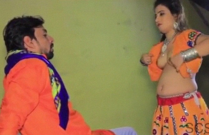 Hot Rajasthani girl getting fucked porn movie