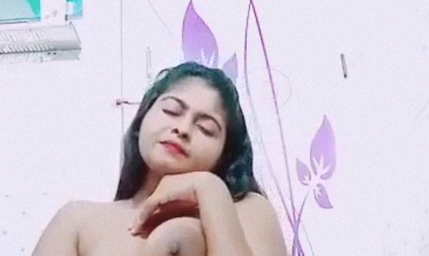 Huge boobed Bengali hottie playing guitar with pussy