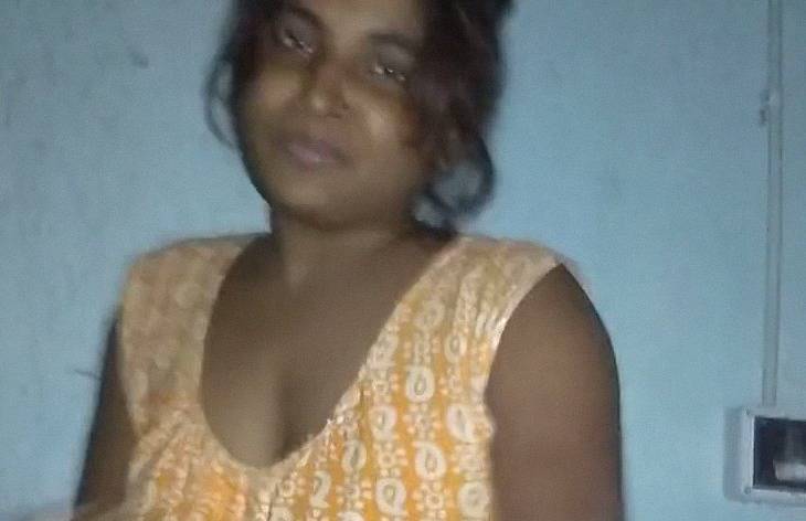 Indian boudi penis sucking video