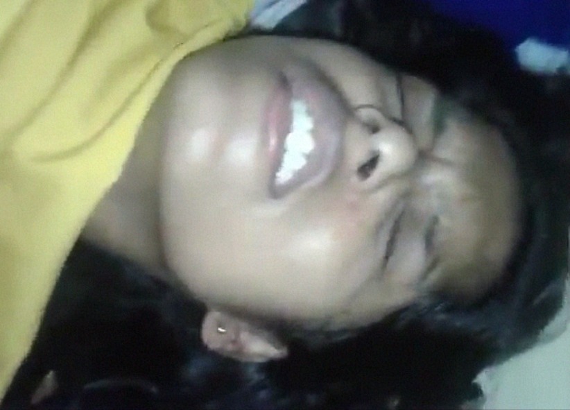 Indian truck driver fucking his friends' wife on trip