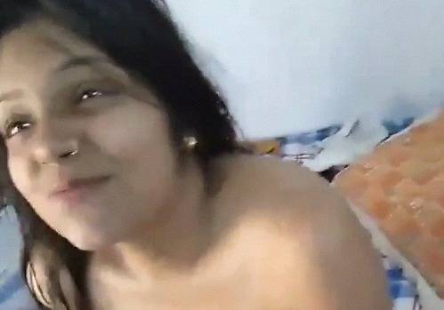 Kiss karo lund pe sexy video with big boobed bhabhi