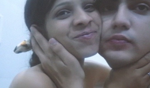 Kiss video of Romancing Indian lovers leaked
