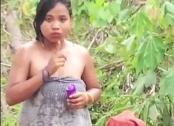 Naughty Bangla wife exposing for truck driver