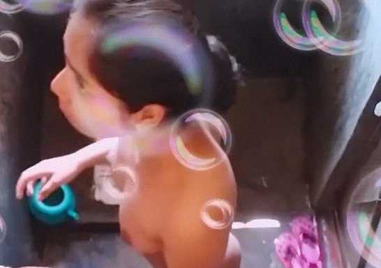 Neighbor girl spied in bathroom MMS