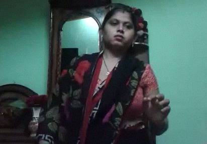 Sexy Indian boudi nagna selfie