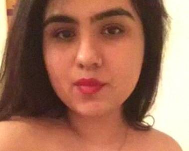 Sexy Pakistani news reader lady pissing selfie leaks