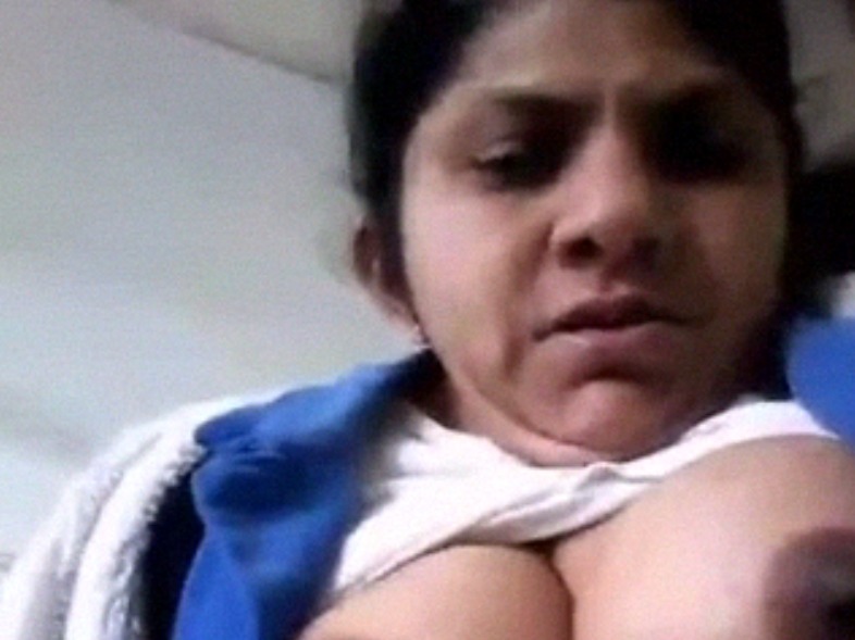 Sinhala Porns – Lankan MILF nude video merged