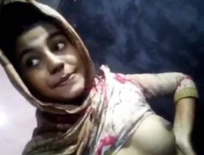 Topless selfie of Bangladeshi College girl