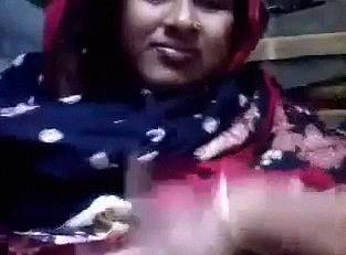 Unsatisfied Bangla Bogura wife naked masturbation
