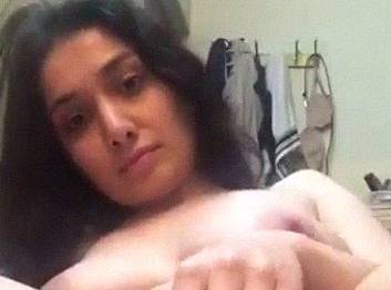 Very hot Paki beauty fingering chut and ass video