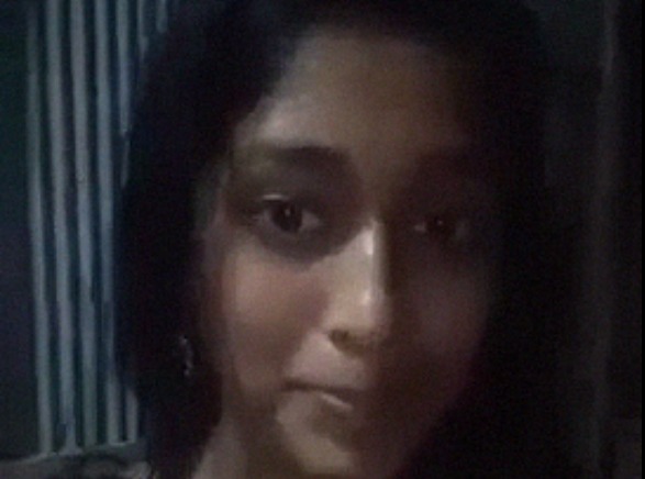 Village Bengali girl teasing nude porn