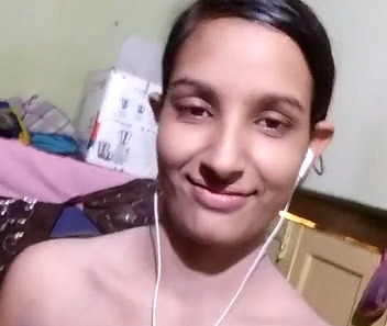 Young housewife solo nudes
