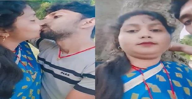 Bhojpuri wife khule me sex lover ko kiss karke