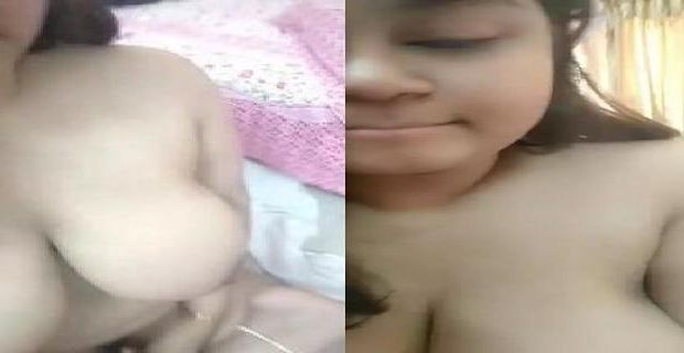 Chubby girl ki big boobs show wali selfie porn