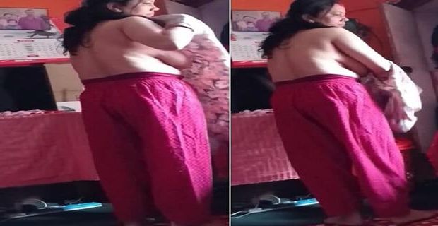Chudasi mature Tamil wife ki big boobs show dress change