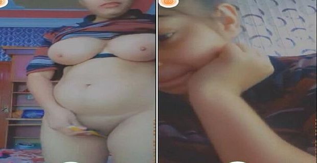 Desi big boobs girl ki masturbation toothbrush se