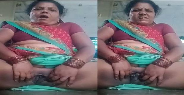 Mature mallu aunty pussy spreading sex chat viral