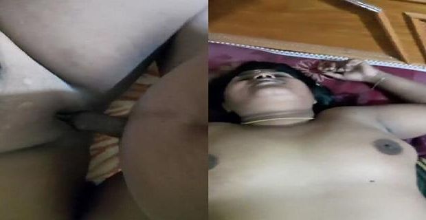 Mature village wife ki big boobs show viral