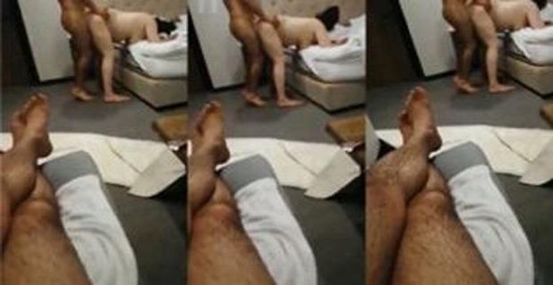 Meri wife ko dost ne choda mere samne uski cuckold video
