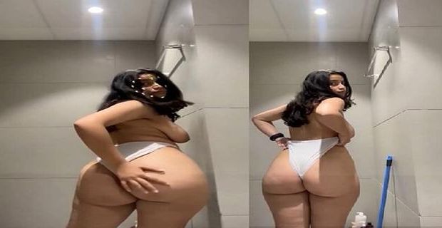 Mumbai ladki badi gaand dikhayi panty me bf ko