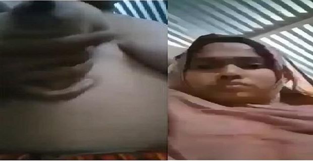 Sexy dehati wife nangi hui camera par lover ke sath