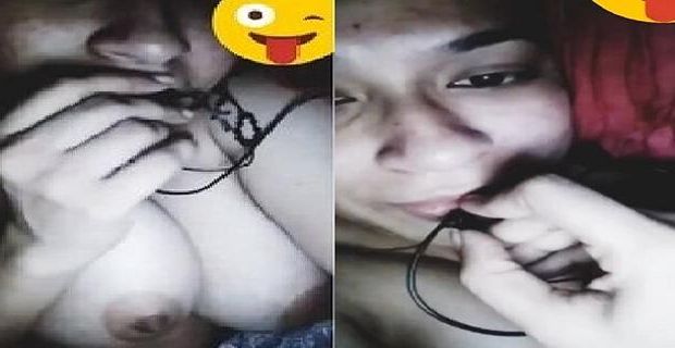 Sexy ladki ki viral topless video call chat sex mms