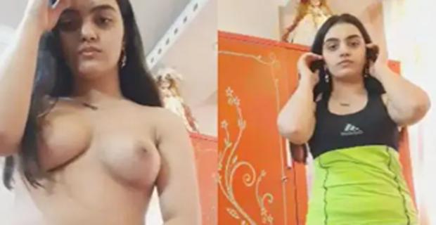 Sexy muslim girl strip tease karke boobs ass show hot scene