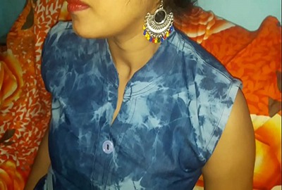 18 yr old Indian girl's sex video MMS with her friend