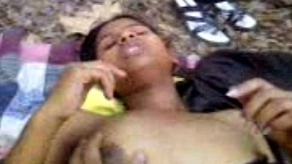 Many fucking in the field of village girl