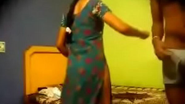 Sexy Bhabhi Madhu’s Chodai Video
