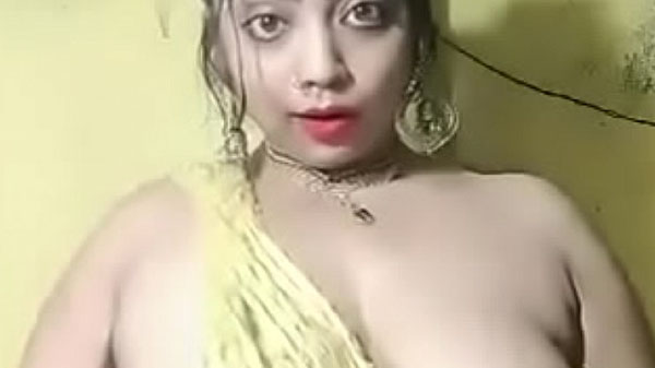 Sexy Bhabhi’s Webcam Sex Mast Video