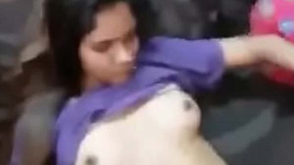 Sexy girlfriend’s bur fucking
