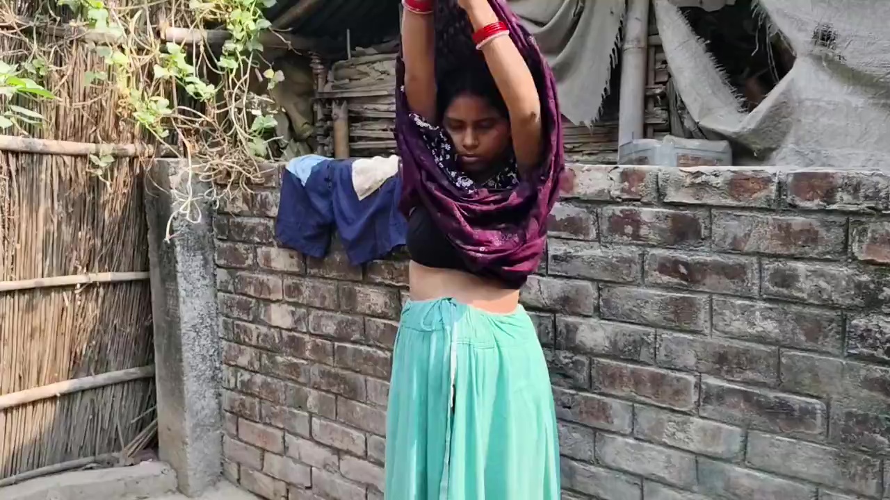 Public washroom a boudir abong taar debor er gorom gorom choda chodir blue film