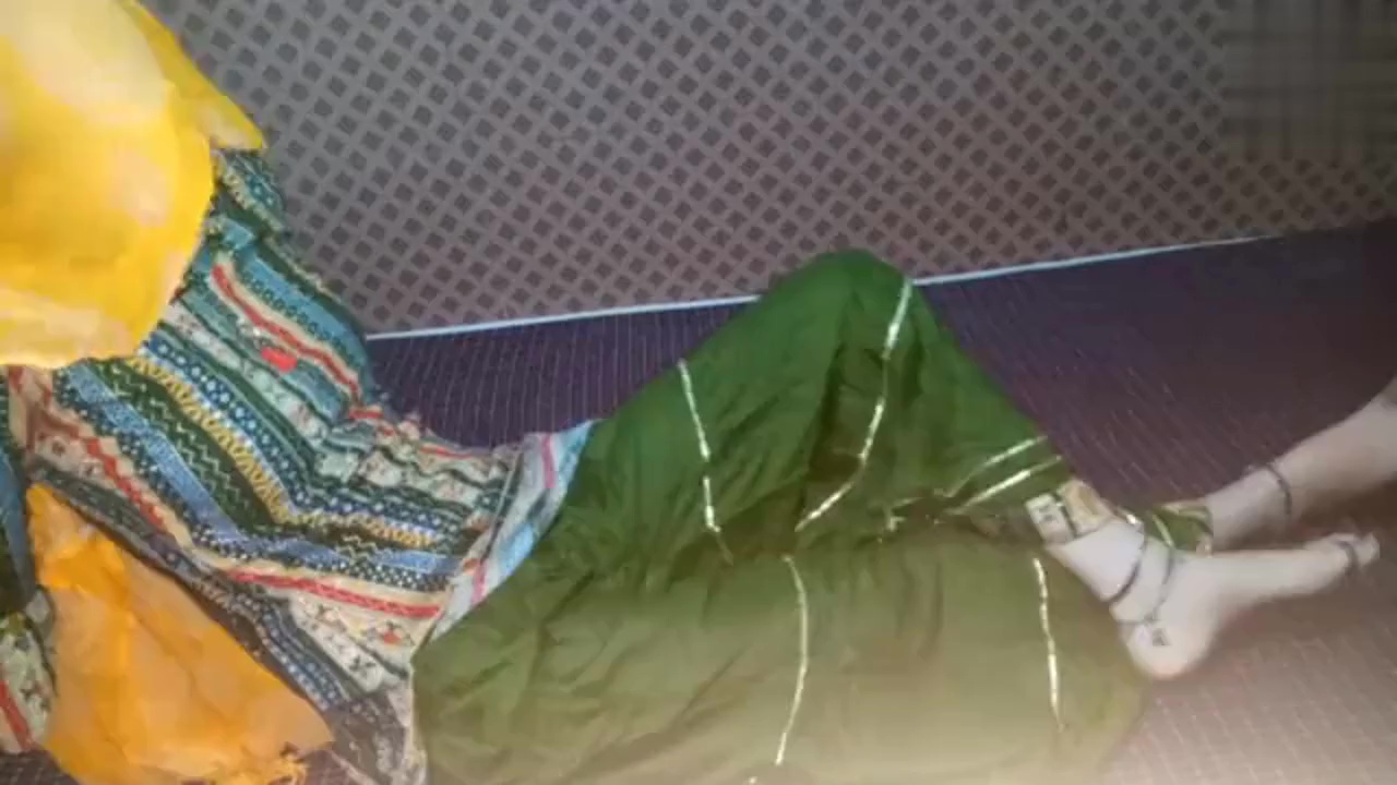 Dhaka’r jamai bou er prothom porn banano video clip